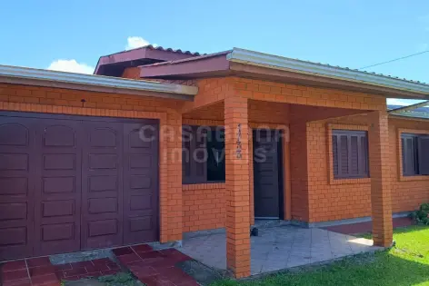 Imagem principal do Casa térrea com amplo pátio e excelente localização em Areias Brancas