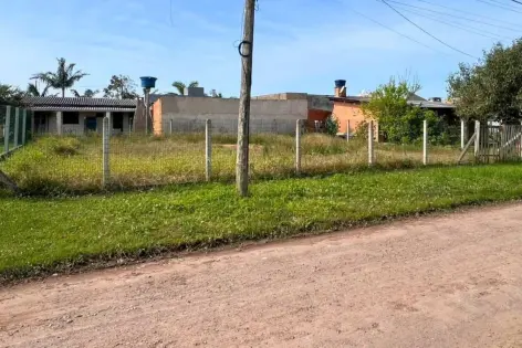 Imagem #2 do imóvel Terreno amplo a 590 metros da praia no bairro São Jorge