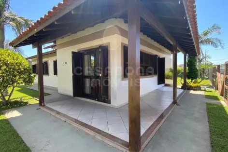 Imagem #3 do imóvel Casa Ampla com Terreno de 720 m² a Apenas 190 Metros da Praia