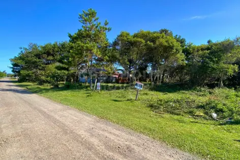 Imagem secundária do Terreno no Balneário Figueirinha – Amplitude, Valorização e Excelente Iluminação