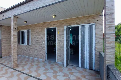 Imagem #1 do imóvel Casa com piscina e amplo pátio no bairro Bom Jesus