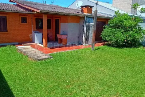 Imagem #4 do imóvel Casa térrea com amplo pátio e excelente localização em Areias Brancas