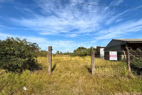 Imagem #1 do imóvel Terreno de 300 m² com posição solar norte no bairro Novo Arroio do Sal