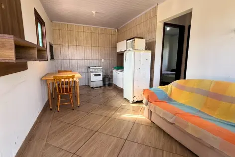 Imagem #4 do imóvel Casa a 60 metros da praia – 2 dormitórios para viver o melhor do litoral
