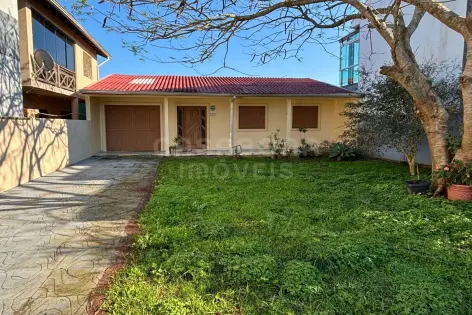 Imagem #2 do imóvel Oportunidade no Centro de Arroio do Sal: casa com excelente localização