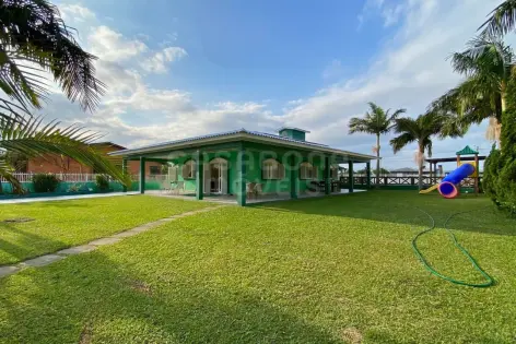 Imagem #3 do imóvel Casa à Venda em Torres - Bairro Paraíso: Conforto e Lazer a 500 Metros do Mar