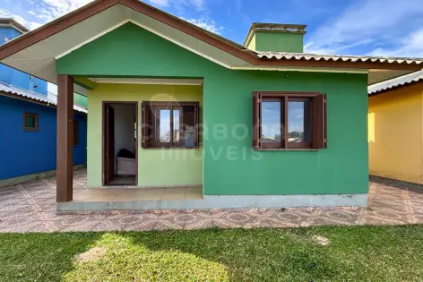 Imagem #1 do imóvel Casa a 60 metros da praia – 2 dormitórios para viver o melhor do litoral