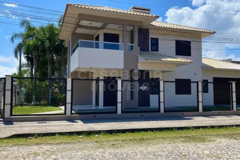 Imagem principal do Casa de Esquina no Centro de Arroio do Sal