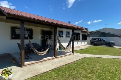 Imagem #2 do imóvel Casa Ampla com Terreno de 720 m² a Apenas 190 Metros da Praia