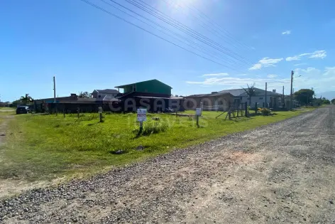 Imagem secundária do Terreno 12 x 25 no Balneário Figueirinha – Iluminação Ideal e Grande Potencial de Valorização