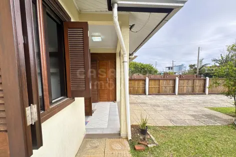 Imagem #3 do imóvel Casa com suíte a 450 metros do mar no bairro Âncora