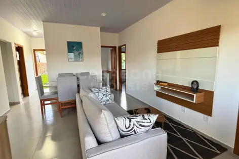 Imagem #3 do imóvel Casa mobiliada com 3 dormitórios, suíte e excelente localização no Balneário Atlântico