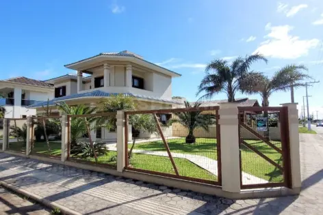 Imagem #3 do imóvel Casa de Alto Padrão a 100m do Mar em Arroio do Sal – Bairro Camboim