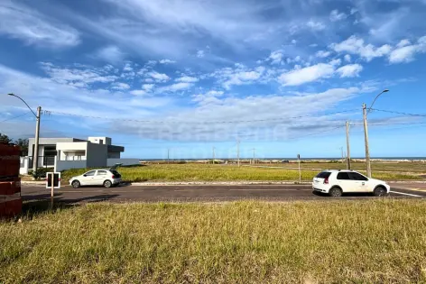 Imagem #3 do imóvel Terreno de 360 m² a apenas 200 metros da praia no bairro Esmeralda