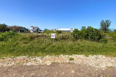 Imagem principal do Terreno com ótima localização e posição solar privilegiada no Balneário Atlântico