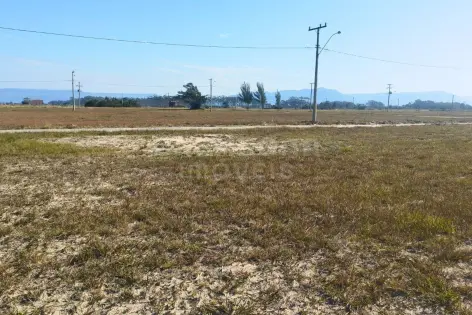 Imagem #3 do imóvel Terreno plano e bem localizado a 200 metros do mar no Loteamento Verde Mar!