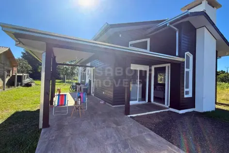 Imagem principal do Casa com 3 Dormitórios e Suíte no Bairro Pinus Park – Conforto e Tranquilidade