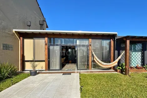 Imagem #3 do imóvel Casa contêiner moderna a apenas 50 metros da praia em Arroio do Sal