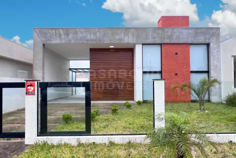 Imagem #1 do imóvel Casa mobiliada com piscina e 3 dormitórios a 85 m da praia em Arroio do Sal