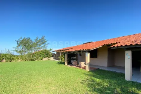 Imagem #3 do imóvel Refúgio à Beira-Mar: Linda Residência no Balneário Rondinha Nova