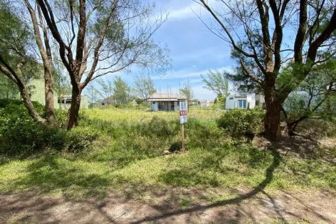 Imagem principal do Terreno Beira-Mar à Venda em Arroio do Sal - Bairro Torres Sul