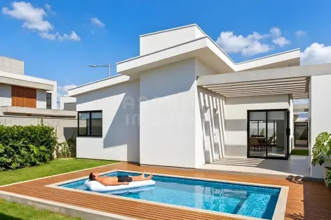 Imagem #2 do imóvel Casa de alto padrão com piscina na Figueirinha: modernidade, conforto e localização privilegiada