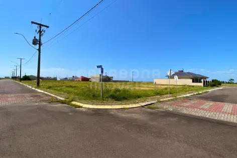 Imagem principal do Terreno de Esquina no Loteamento Esmeralda – Excelente Posição Solar e Alto Potencial de Valorização