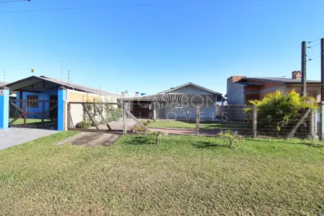 Imagem secundária do Casa com Piscina Próxima ao Mar: Pronta para Morar ou Veranear