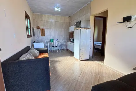 Imagem #3 do imóvel Casa a 60 metros da praia – 2 dormitórios para viver o melhor do litoral