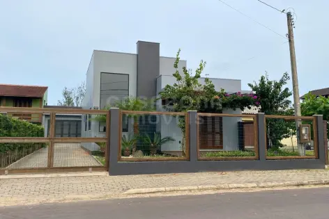 Imagem principal do Casa Semimobiliada a 300m da Praia – Conforto e Estilo no Bairro Torres Sul, Arroio do Sal