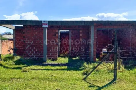 Imagem principal do Terreno com Construção em Andamento em Arroio do Sal