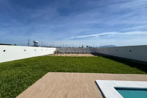 Imagem #4 do imóvel Casa Nova com Piscina a 200m do Mar no Bairro Sol Nascente