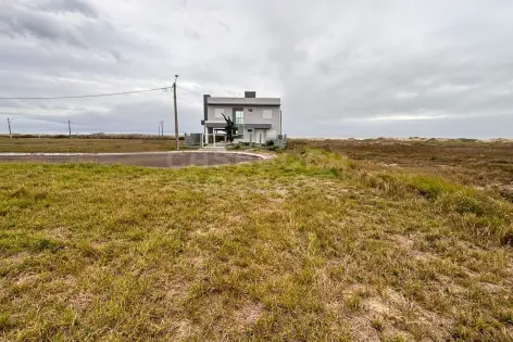 Imagem #4 do imóvel Terreno exclusivo a 50 metros da praia no Loteamento Esmeralda