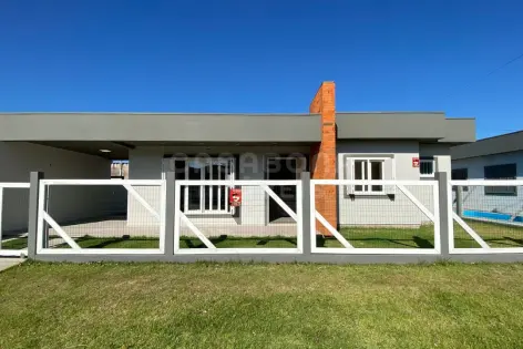 Imagem principal do Casa Mobiliada em Arroio do Sal – Bairro Vista Alegre, Próxima ao Mar e ao Centro