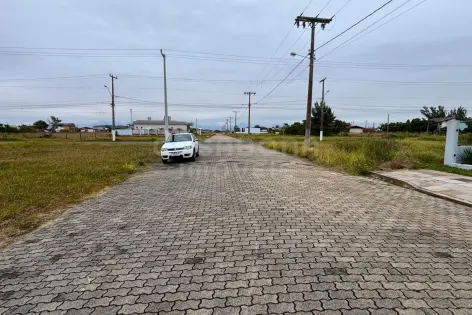 Imagem #4 do imóvel Terreno a 200 metros da praia no Bairro Sambaquis
