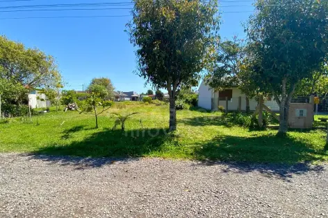 Imagem principal do Terreno Aterrado ao Lado da Praça no São Jorge – Localização Privilegiada e Excelente Posição Solar