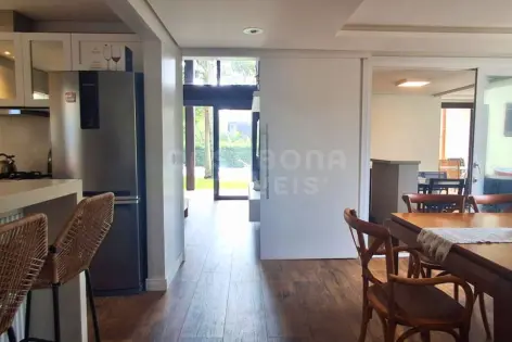 Imagem #2 do imóvel Casa de alto padrão a 77 metros da praia em Praia Grande, Torres