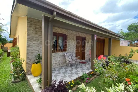 Imagem principal do Casa espaçosa e charmosa a 300 metros do mar em Rondinha