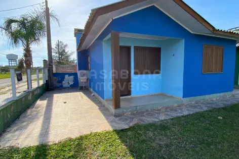 Imagem #1 do imóvel Casa a 60 metros da praia – 2 dormitórios para viver o melhor do litoral