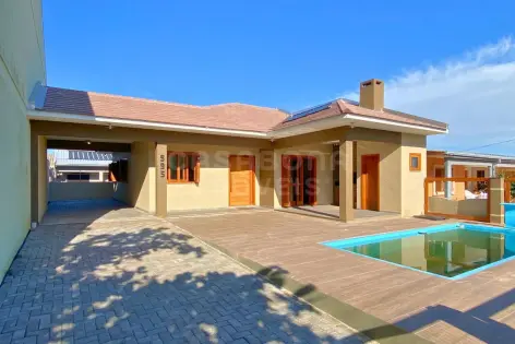 Imagem principal do Casa mobiliada com piscina e espaço gourmet no bairro Areias Brancas