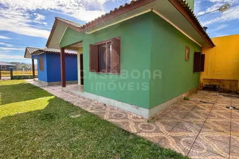 Imagem #2 do imóvel Casa a 60 metros da praia – 2 dormitórios para viver o melhor do litoral