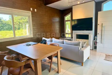 Imagem #2 do imóvel Casa com 3 Dormitórios e Suíte no Bairro Pinus Park – Conforto e Tranquilidade