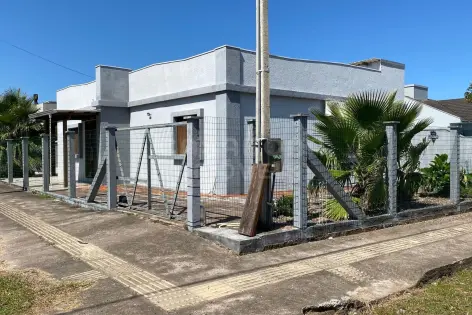 Imagem principal do Casa Ampla com 4 Dormitórios, 2 Suítes e 236 m² de Área Construída