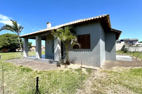 Imagem #4 do imóvel Casa com Excelente Iluminação Natural no Balneário Jardim Olívia – Conforto e Funcionalidade