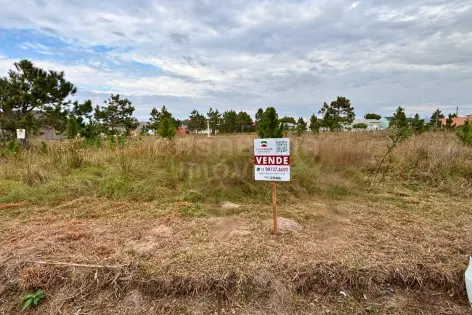 Imagem #2 do imóvel Terreno com posição solar norte a 400 metros da praia no bairro São Jorge