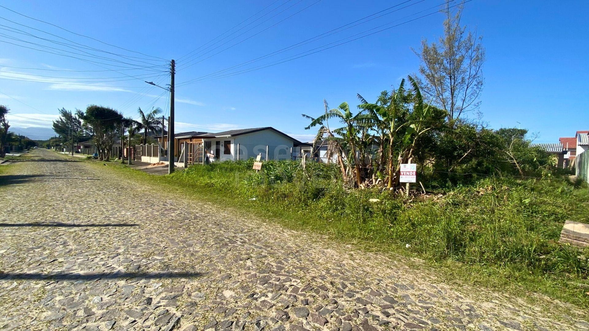 Terreno 10 x 30 no Balneário Figueirinha – Espaço, Tranquilidade e Excelente Potencial