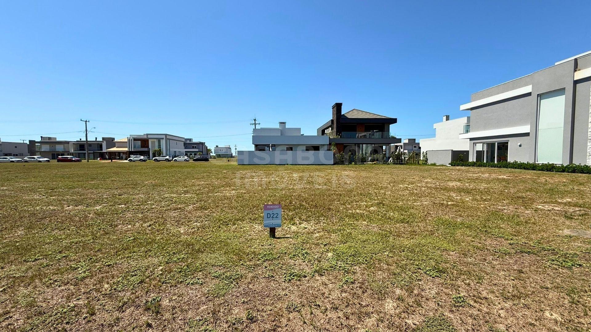 Terreno à Venda no Condomínio Arenas Curumim - Capão da Canoa