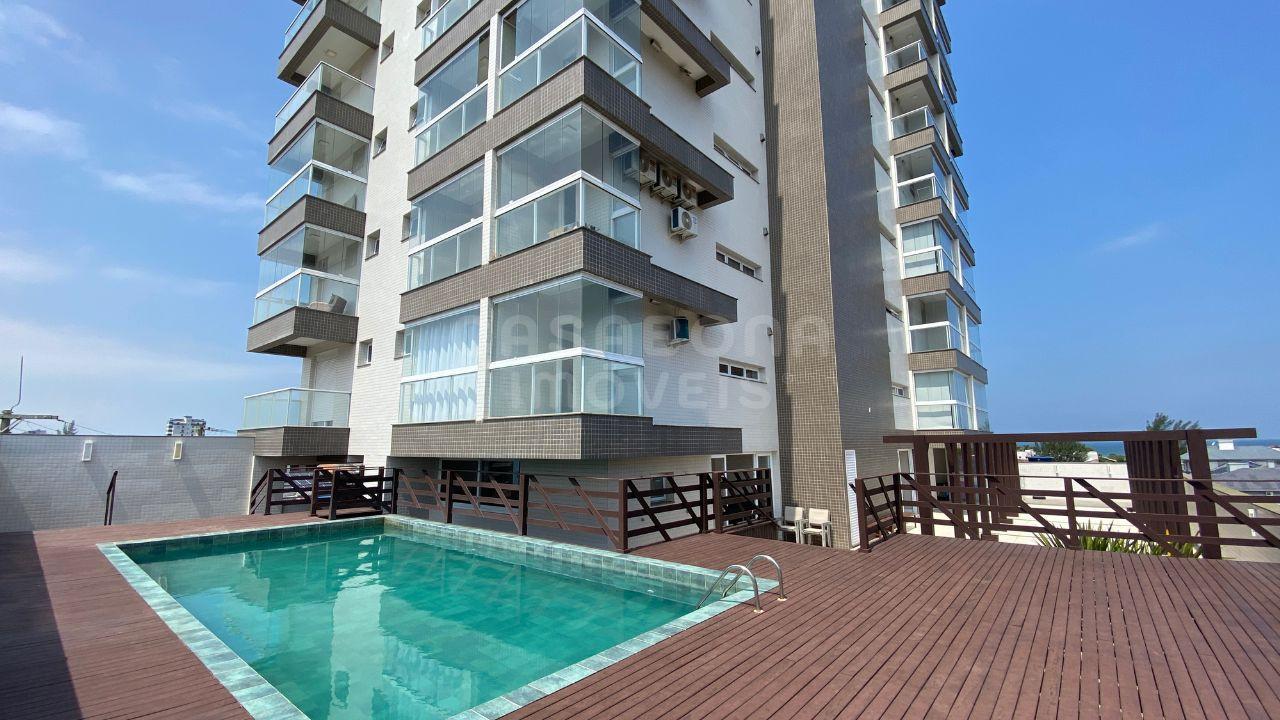 Refúgio à Beira-Mar: Aconchegante Apartamento no Balneário Jardim Raiante