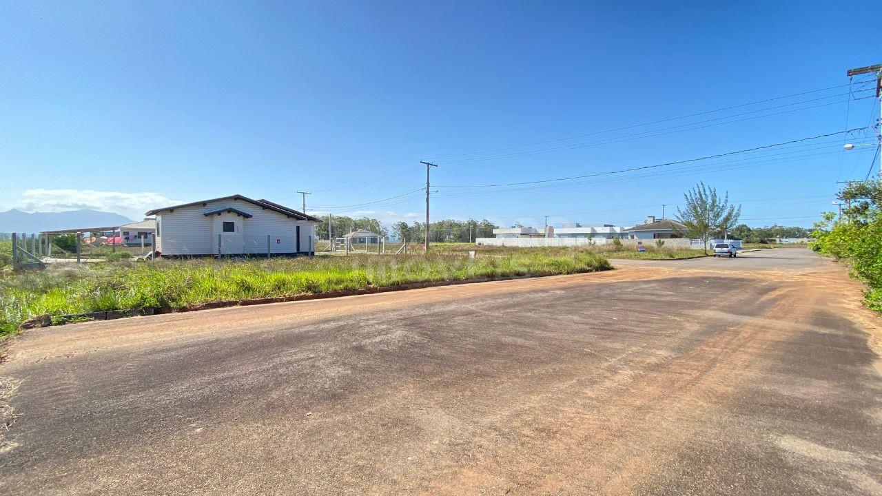 Terreno à Venda no Jardim Raiante