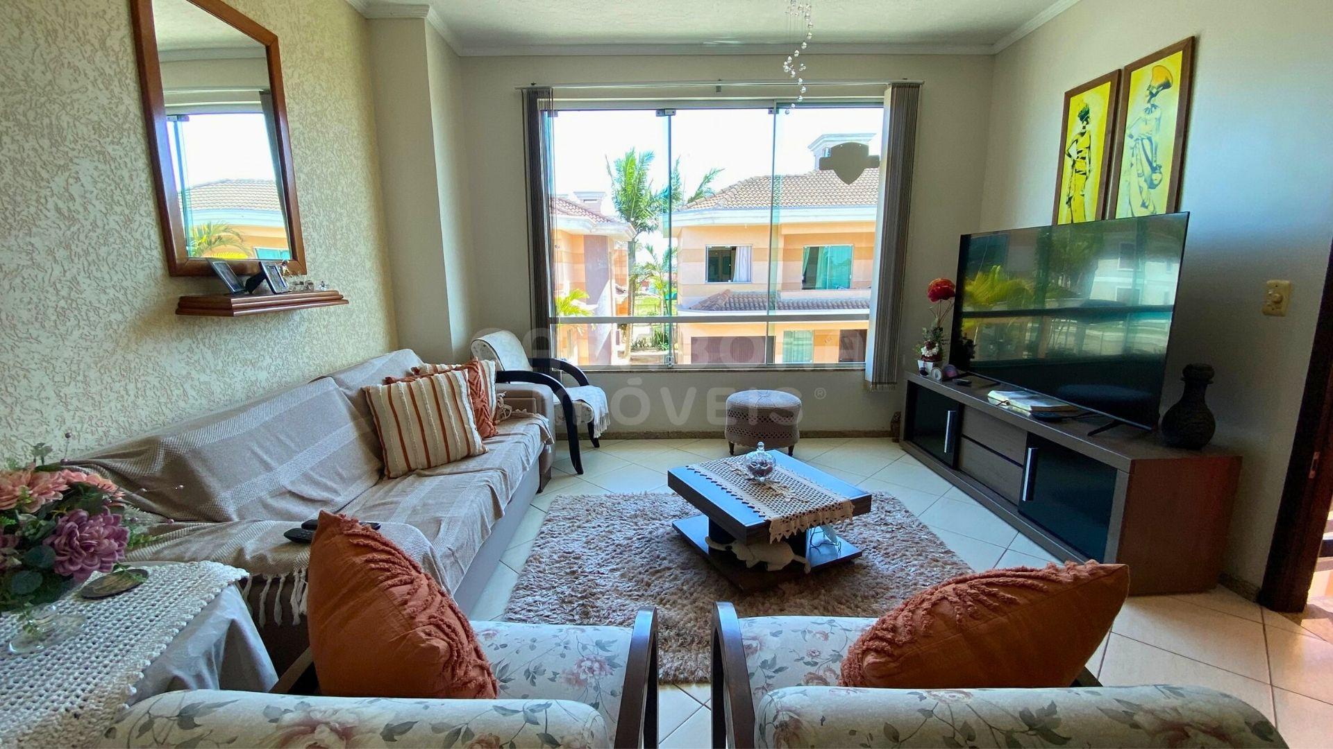 Apartamento semimobiliado com churrasqueira em Arroio do Sal Sul